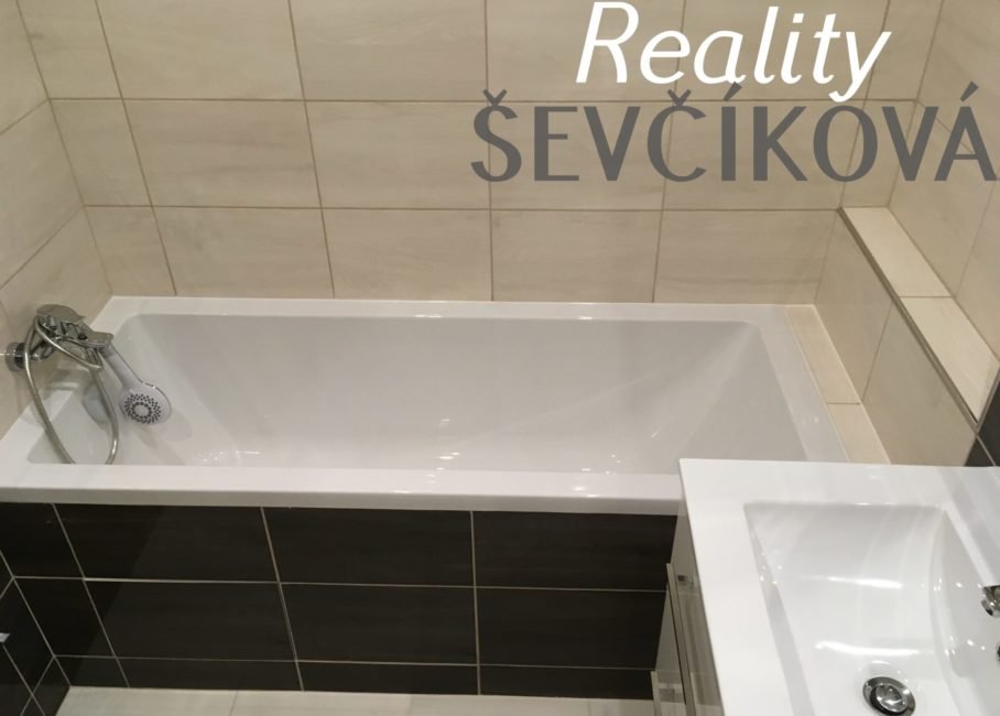 Prodej 2+1 po celkové rekonstrukci, 70 m2 – Čáslav