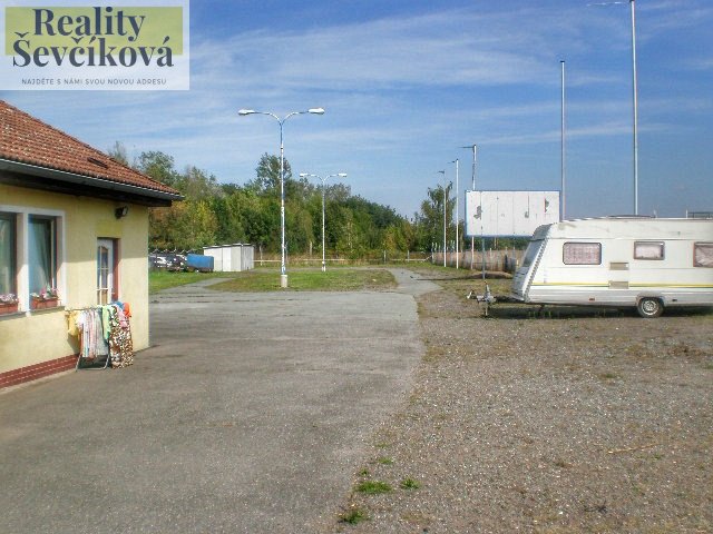 Prodej komerčního areálu, 2 675 m2 – Opatovice nad Labem