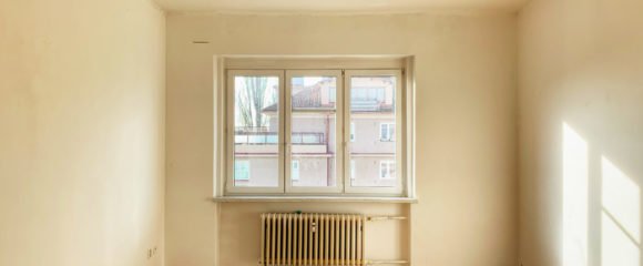 Pronájem prostorného 2+1 s balkónem, 80 m2 – Průmyslová