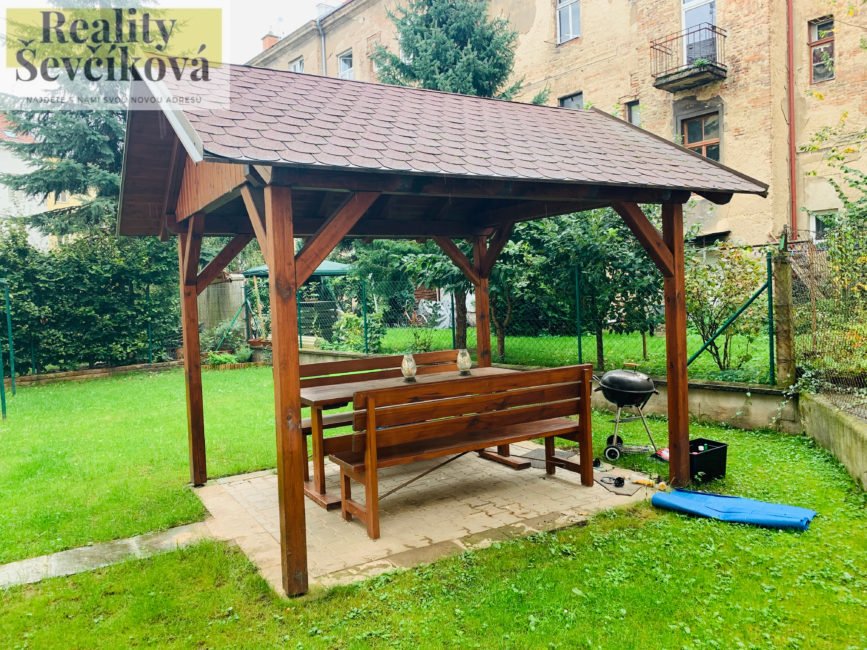 Pronájem prostorného 1+kk, 40 m2 – Eliščino nábřeží