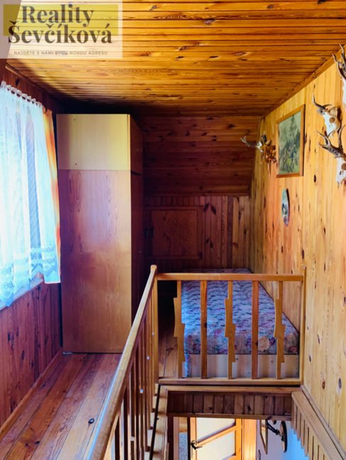 Prodej malebné chaty v srdci Železných hor 784 m2 – Rušinov