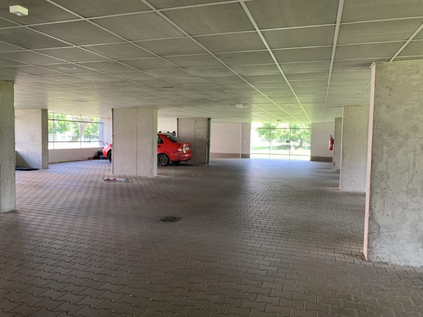 Pronájem 1+kk s lodžií a parkováním, 36 m2 – Svatojánská