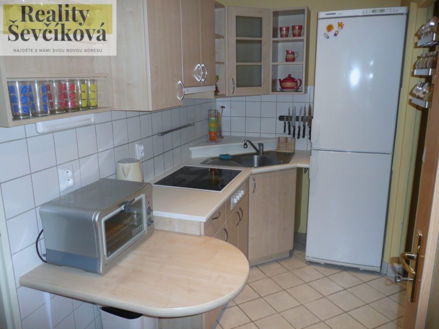 Pronájem zařízeného 2+1, 47 m2 – Durychova