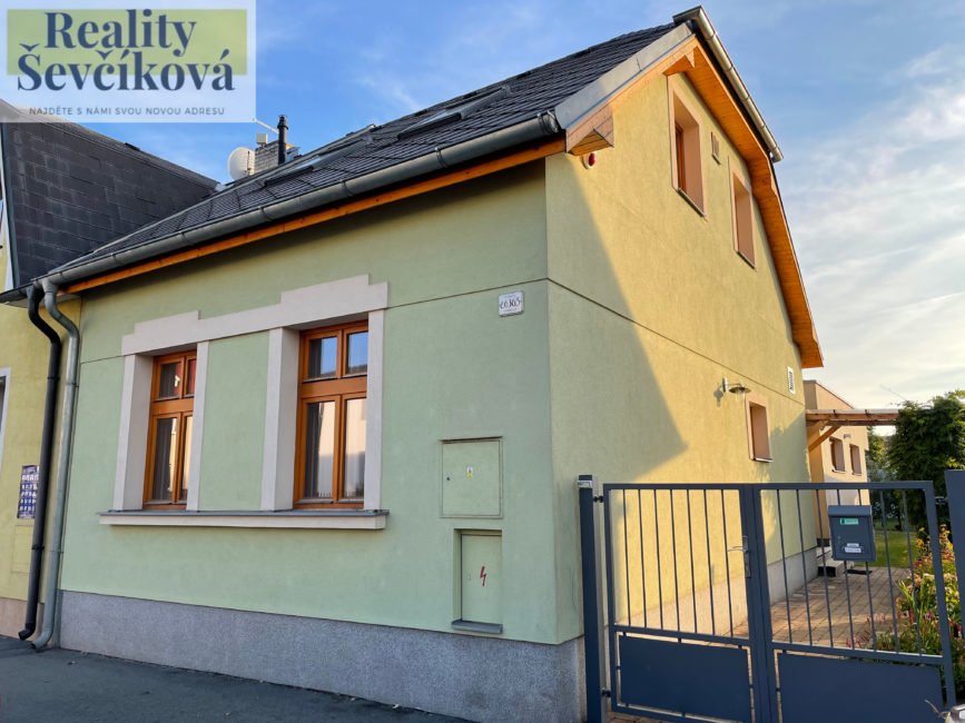 Pronájem domu 4+kk, 425 m2 – Pražské Předměstí