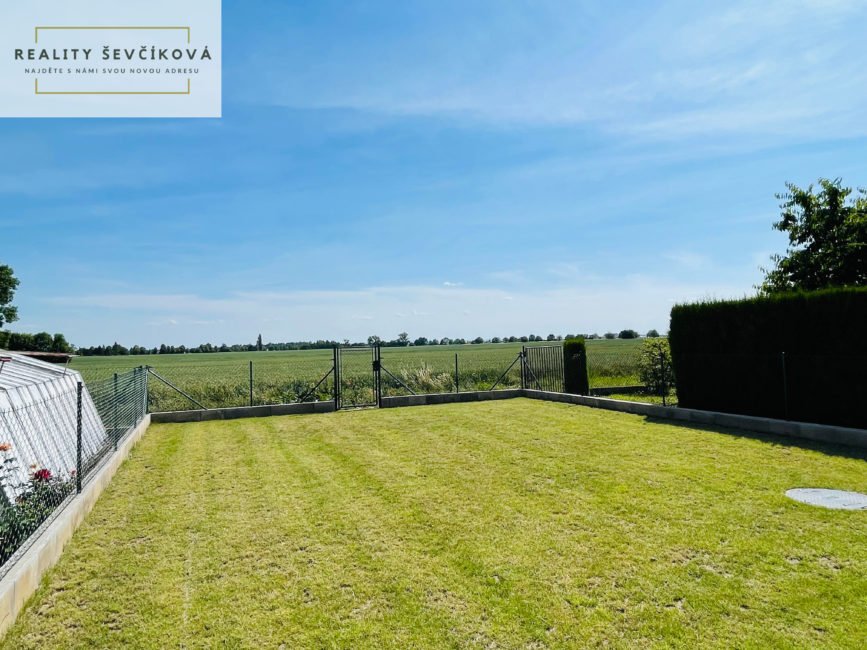 Prodej exkluzivního rodinného domu po rekonstrukci, 340 m2 – Dvorská, Hradec Králové