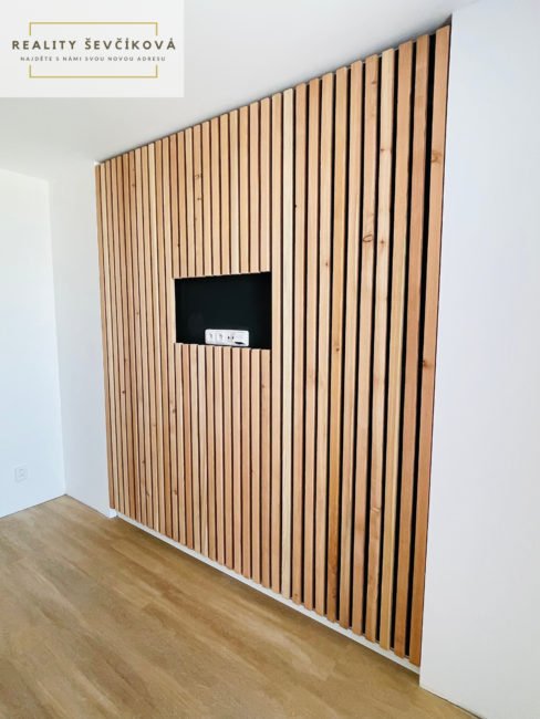 Prodej exkluzivního rodinného domu po rekonstrukci, 340 m2 – Dvorská, Hradec Králové