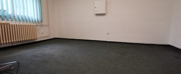 Pronájem kanceláře, 34 m2 – Podnikatelské centrum, ul. Bieblova
