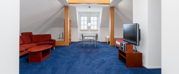 Pronájem nadstandardního apartmánu, 100 m2 – Malé náměstí, Hradec Králové