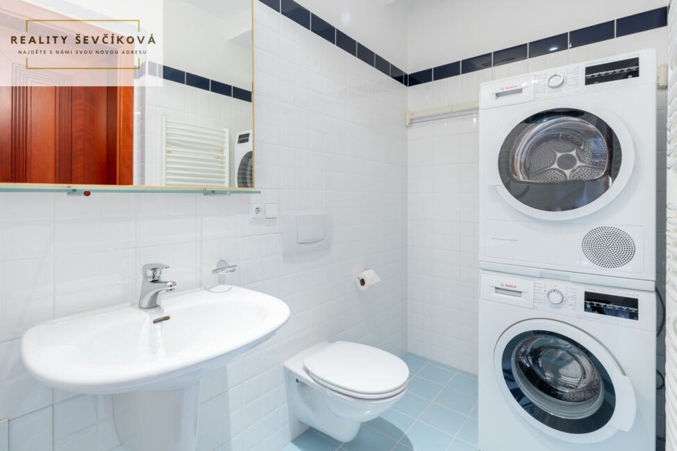 Pronájem nadstandardního apartmánu, 100 m2 – Malé náměstí, Hradec Králové