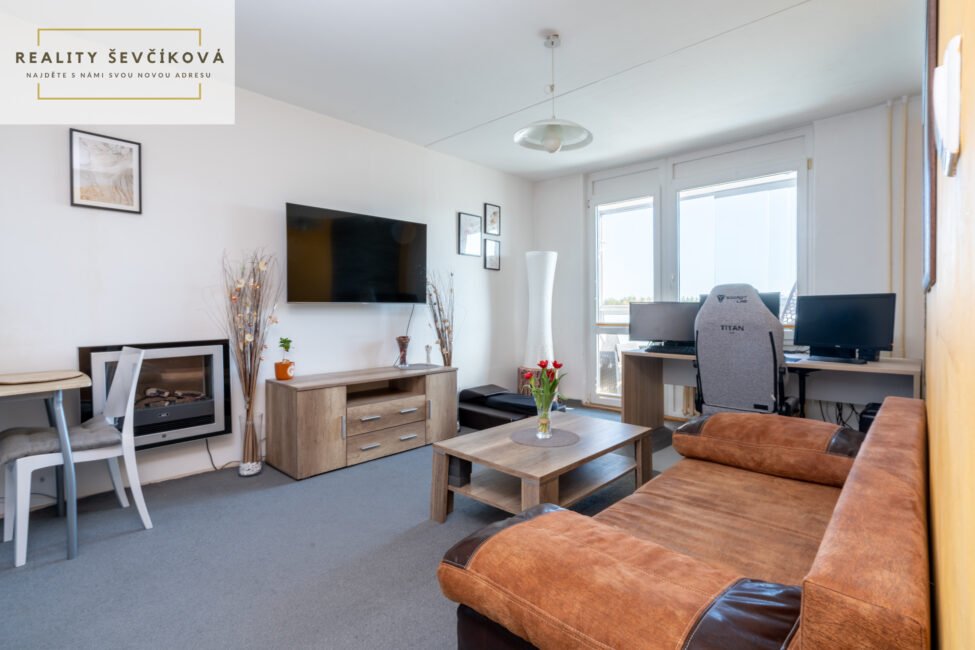Prodej 2+1 po rekonstrukci s šatnou a balkónem, 62 m2 – Štefánikova