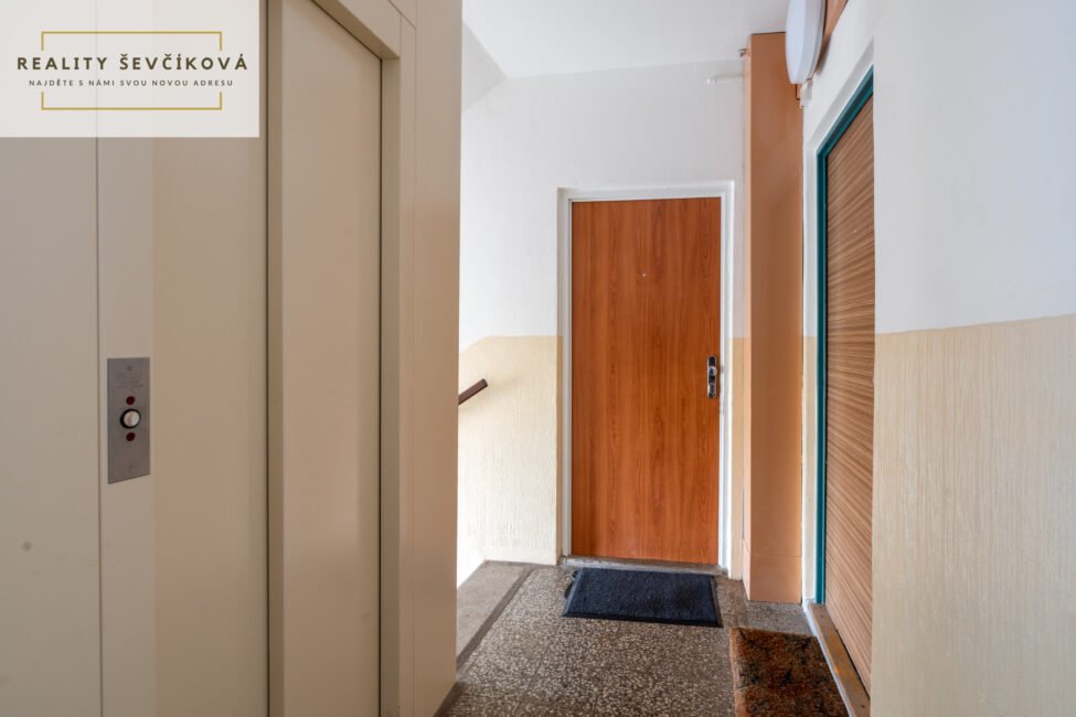 Prodej 2+1 po rekonstrukci s šatnou a balkónem, 62 m2 – Štefánikova