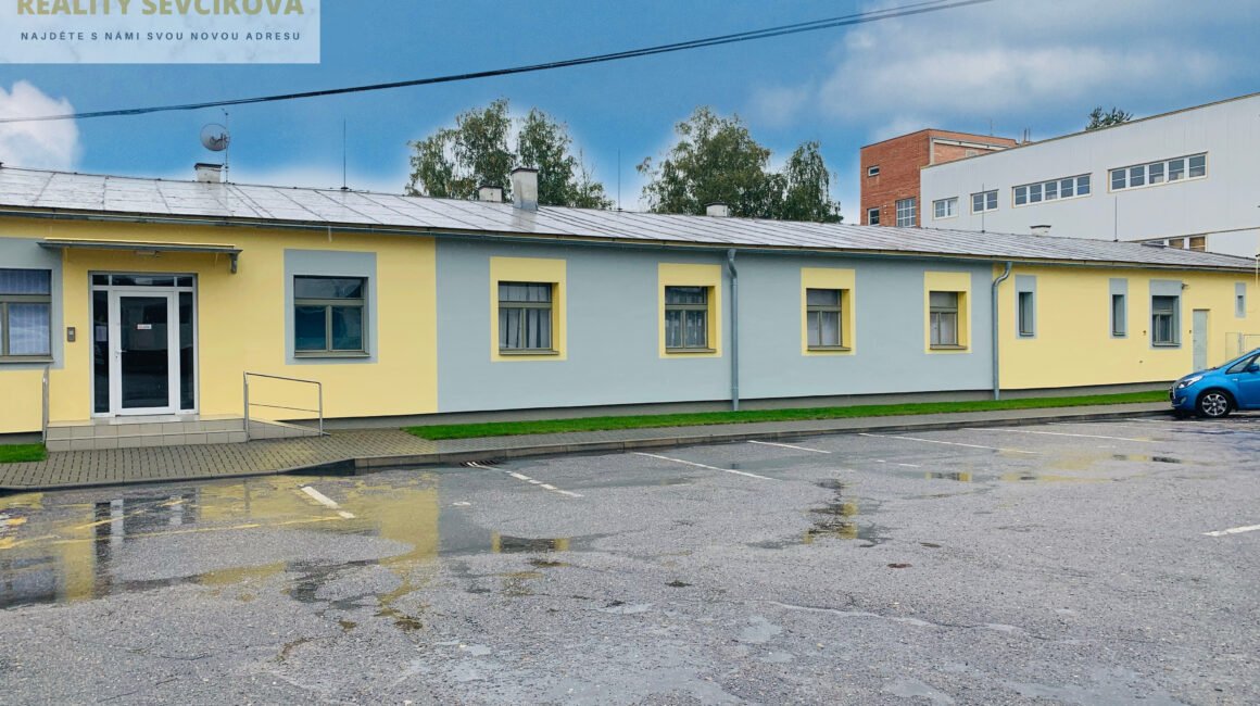 Pronájem kanceláře, 18 m2 – Podnikatelské centrum, ul. Bieblova