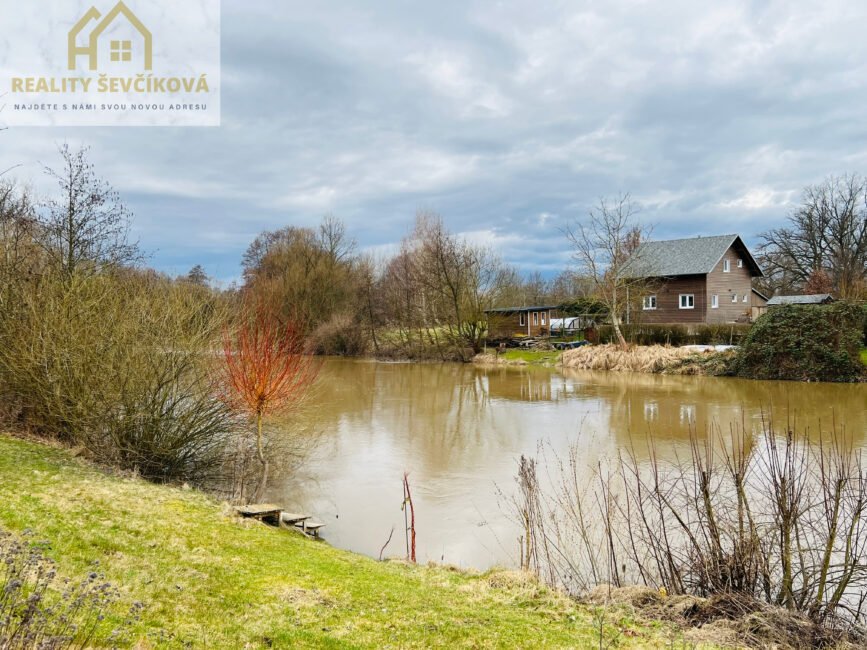 Pronájem 4+kk po celkové rekonstrukci, 661 m2 – Dubina, Hradec Králové