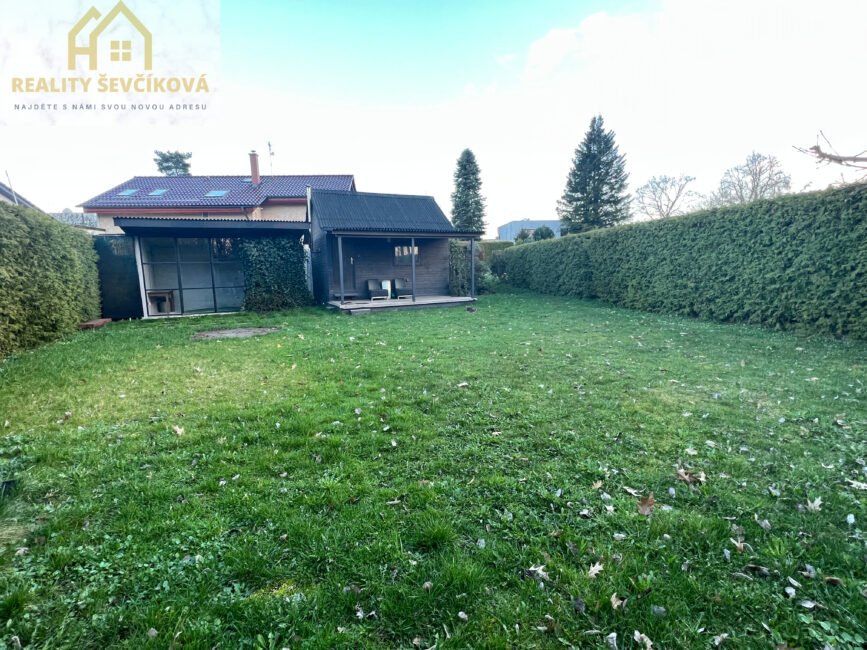 Prodej pozemku se stavebním povolením, 385 m2 – Malšovice