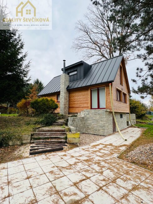 Pronájem 4+kk po celkové rekonstrukci, 661 m2 – Dubina, Hradec Králové