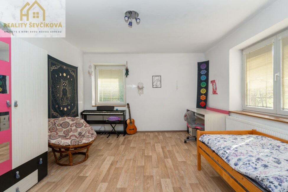 Prodej rodinného domu 5+kk, 568 m2 – Karlov, Stará Paka