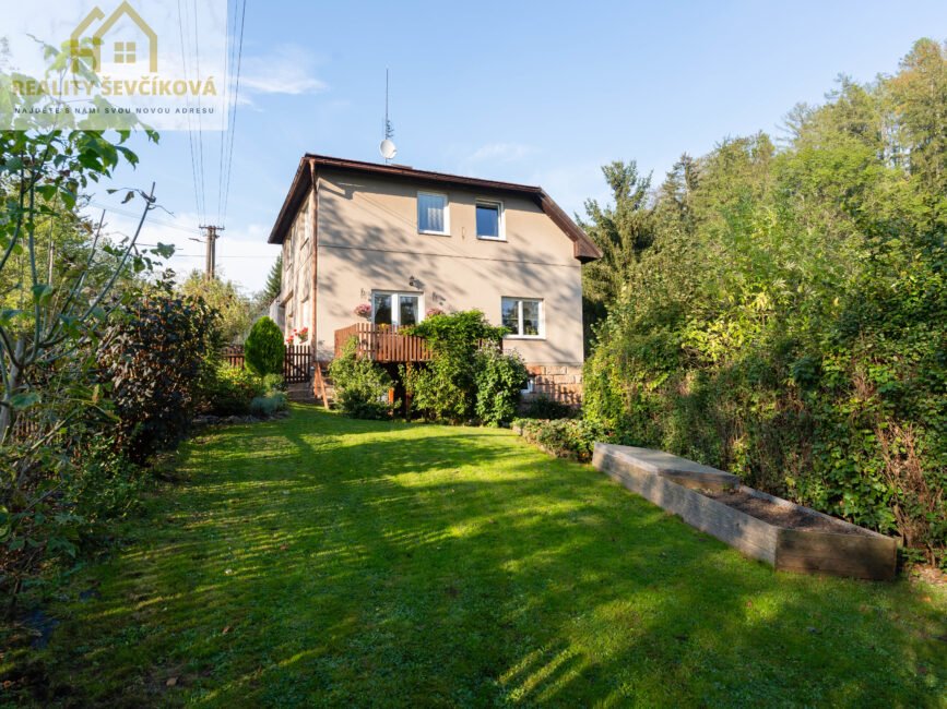 Prodej rodinného domu 5+kk, 568 m2 – Karlov, Stará Paka