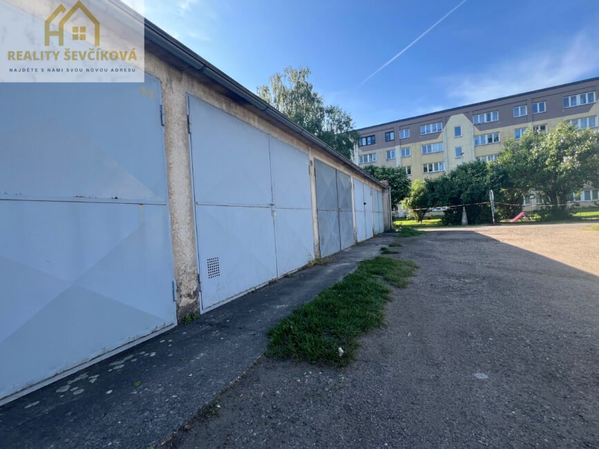 Prodej garáže, 18 m2 – Severní, Hradec Králové